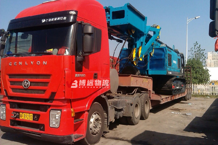 從長(zhǎng)沙運(yùn)輸一臺(tái)打樁機(jī)到廣州用13米平板車托運(yùn)