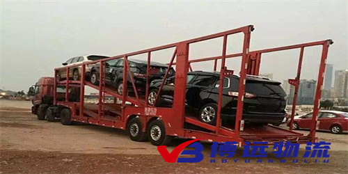 һ��SUV�p��ԽҰ܇���Lɳ���\(y��n)���������