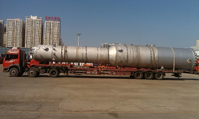 超長設(shè)備運(yùn)輸.jpg 超長設(shè)備運(yùn)輸.jpg