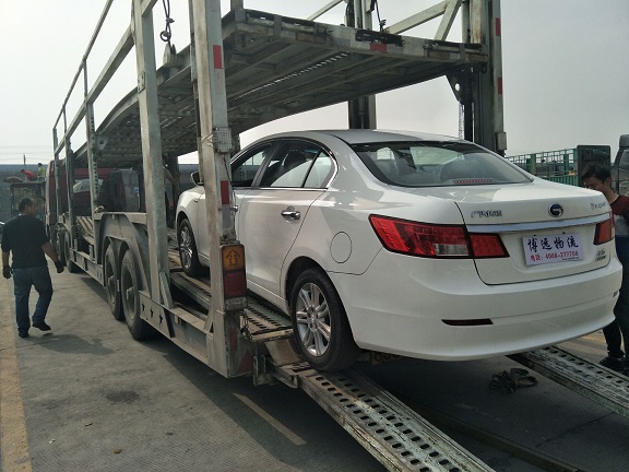 專線運(yùn)輸專業(yè)托運(yùn)車輛.jpg 專線運(yùn)輸專業(yè)托運(yùn)車輛.jpg